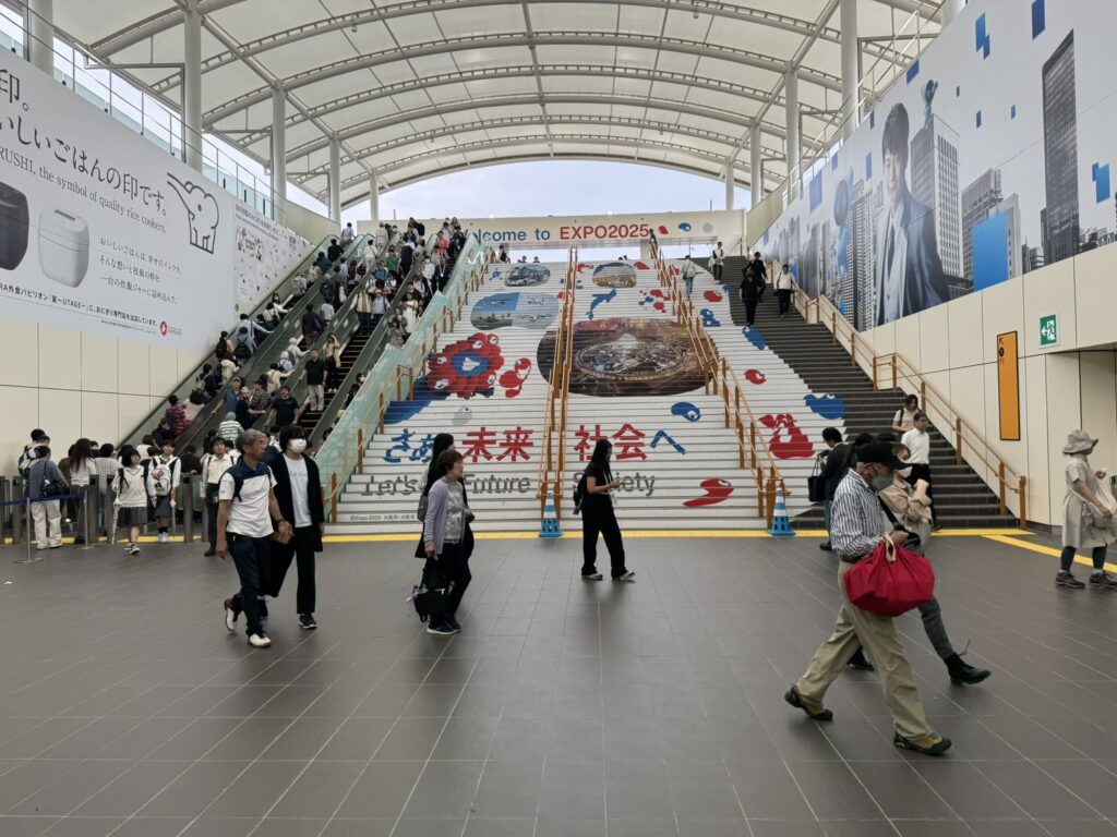 大阪メトロ夢洲駅