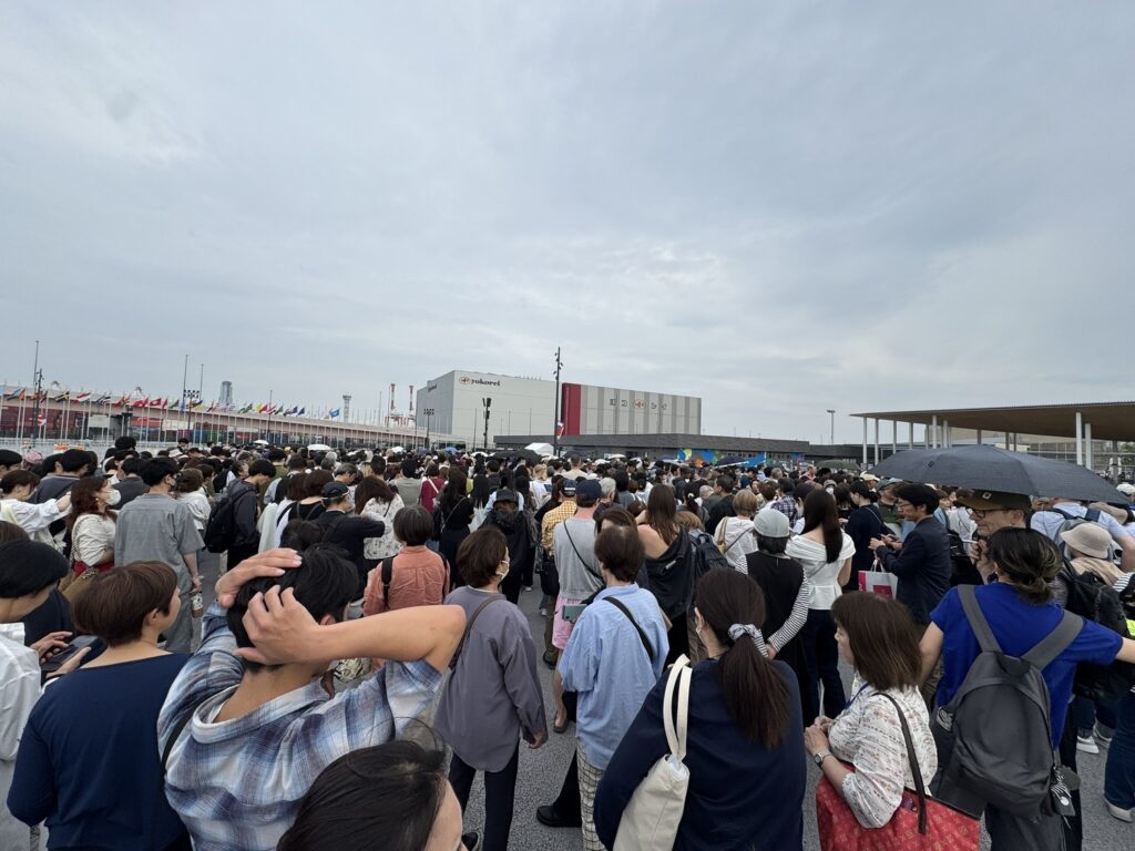 東ゲート付近（16時過ぎ）