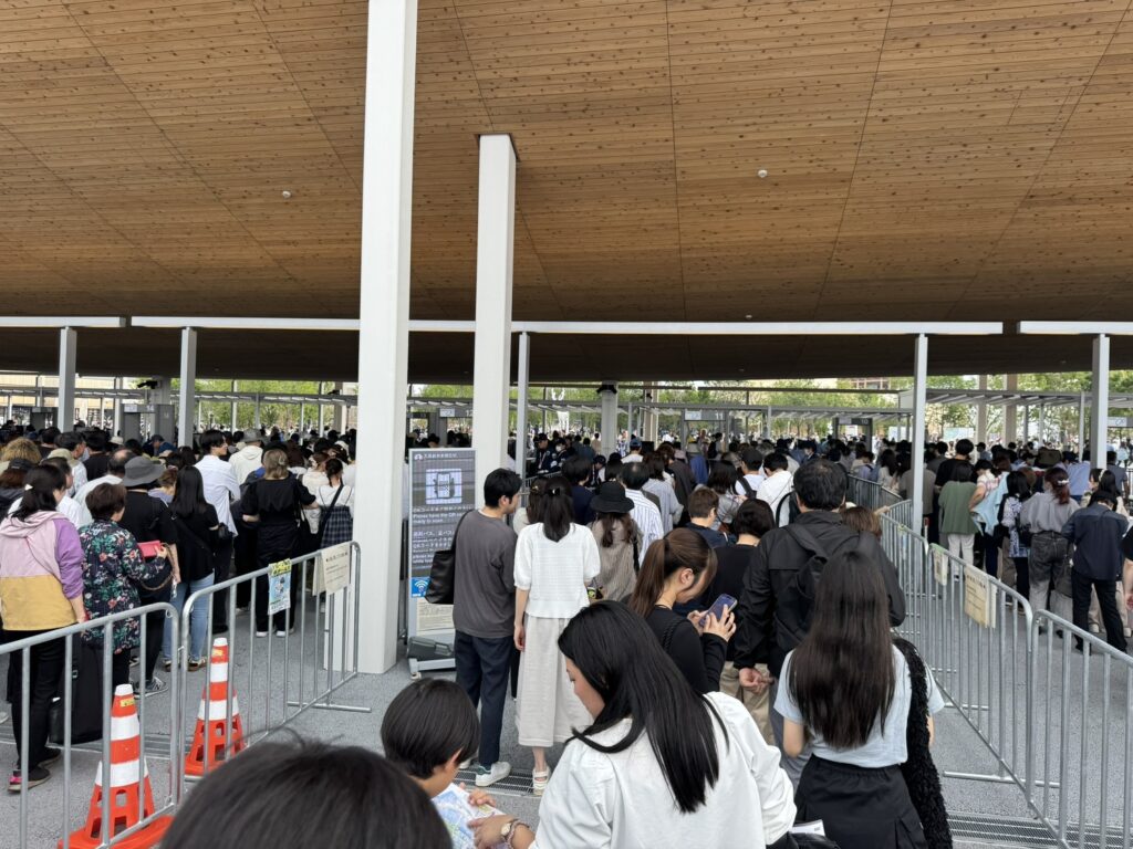 東ゲート付近（16時過ぎ）