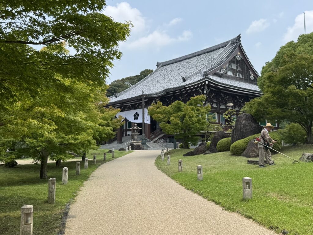 金堂（御本尊は大日如来）