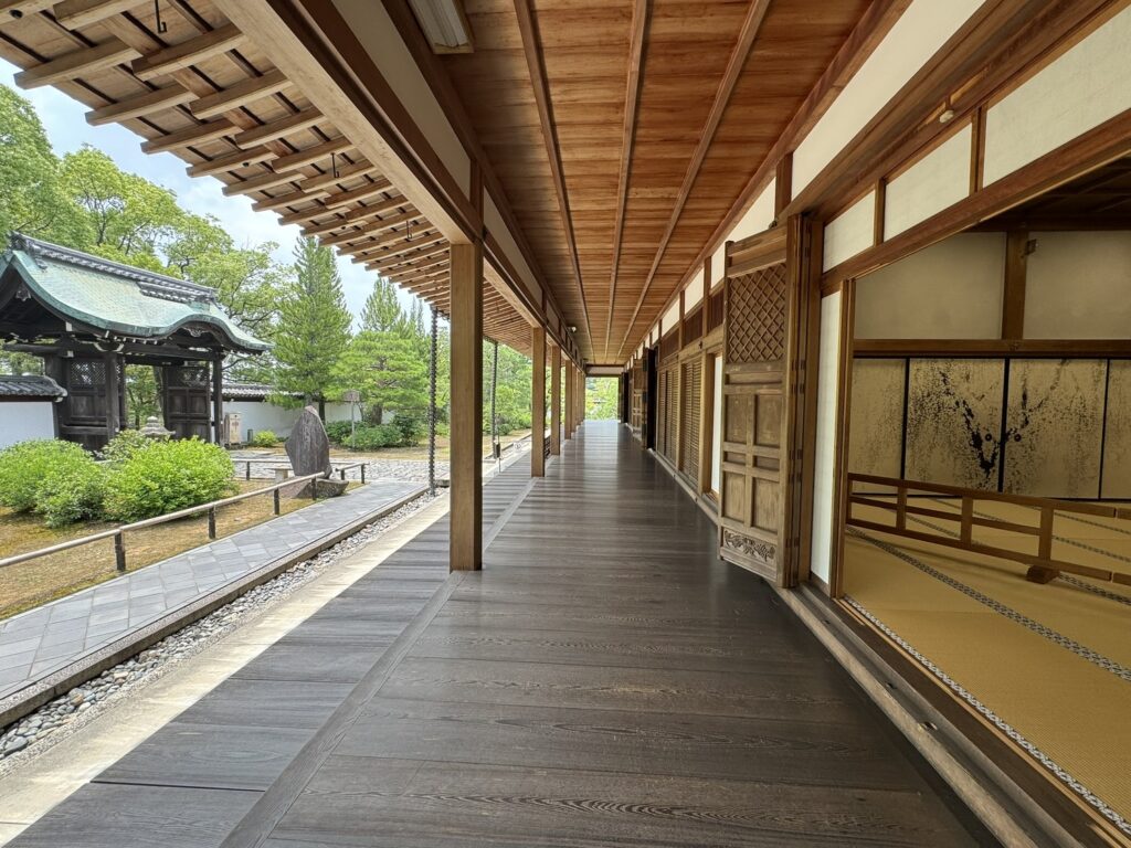 講堂